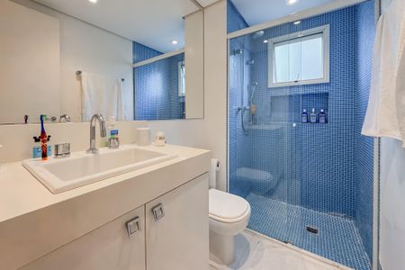 Apartamento à venda com 163m², 3 quartos e 3 vagasBanheiro da Suíte 1