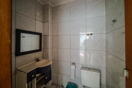 Casa à venda com 200m², 4 quartos e 1 vaga Casa à venda com 200m², 4 quartos e 1 vagaBanheiro de Serviço