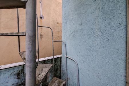 Casa à venda com 200m², 4 quartos e 1 vaga Casa à venda com 200m², 4 quartos e 1 vagaTerraço