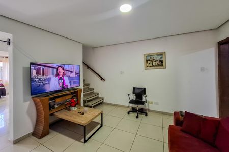 Casa à venda com 200m², 4 quartos e 1 vaga Casa à venda com 200m², 4 quartos e 1 vagaSala