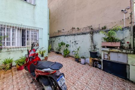 Casa à venda com 200m², 4 quartos e 1 vaga Casa à venda com 200m², 4 quartos e 1 vagaÁrea comum