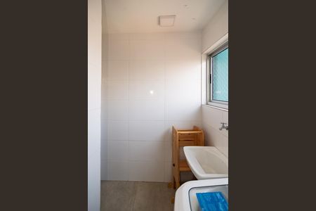 Apartamento à venda com 74m², 2 quartos e 1 vagaÁrea de Serviço