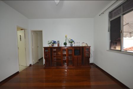 Apartamento para alugar com 83m², 3 quartos e 1 vagaSala