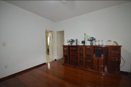 Apartamento para alugar com 83m², 3 quartos e 1 vagaSala