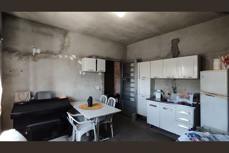 Casa à venda com 110m², 5 quartos e 3 vagasSala / cozinha - Casa 2