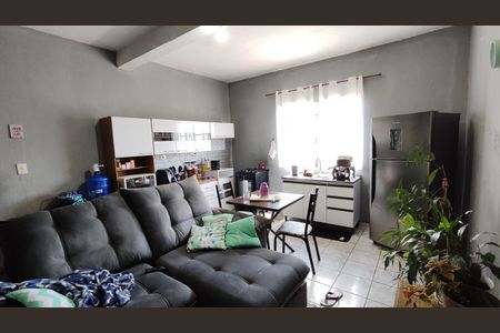 Casa à venda com 110m², 5 quartos e 3 vagasSala / Cozinha - casa 1