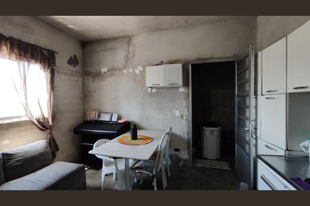 Casa à venda com 110m², 5 quartos e 3 vagasSala / cozinha - Casa 2