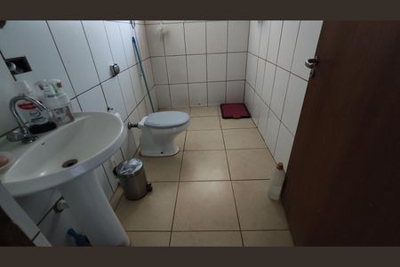 Casa à venda com 110m², 5 quartos e 3 vagasBanheiro 2 - casa 2
