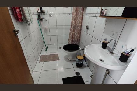 Casa à venda com 110m², 5 quartos e 3 vagasBanheiro - casa 1