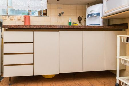 Casa à venda com 180m², 5 quartos e 2 vagasCozinha - 1º andar 