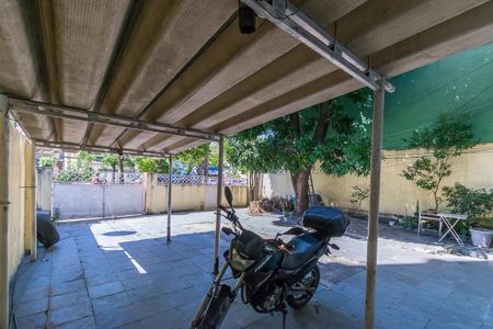 Casa à venda com 180m², 5 quartos e 2 vagasÁrea Externa