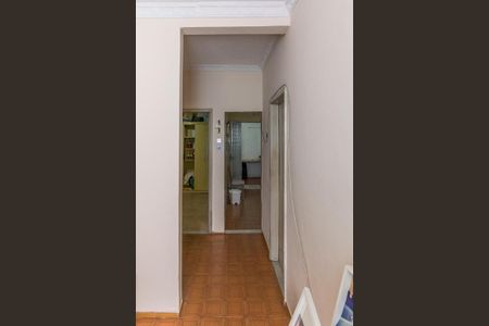 Casa à venda com 180m², 5 quartos e 2 vagasSala - 1º andar 