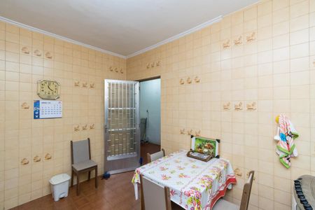 Casa à venda com 180m², 5 quartos e 2 vagasCozinha - 1º andar 