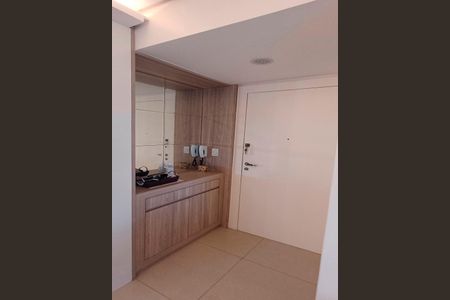 Apartamento para alugar com 135m², 3 quartos e 2 vagasHall de entrada do apartamento