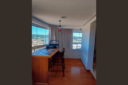 Apartamento para alugar com 135m², 3 quartos e 2 vagasSacada