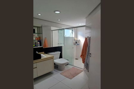 Apartamento para alugar com 135m², 3 quartos e 2 vagasBanheiro da Suíte