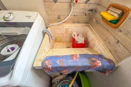 Apartamento à venda com 60m², 2 quartos e 1 vagaÁrea de Serviço