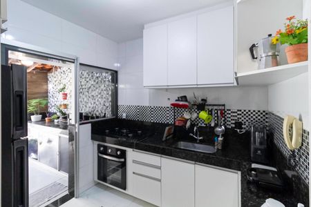 Casa de condomínio à venda com 85m², 2 quartos e 1 vaga Casa de condomínio à venda com 85m², 2 quartos e 1 vagaCozinha