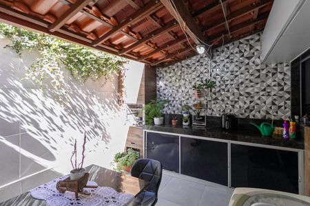 Casa de condomínio à venda com 85m², 2 quartos e 1 vaga Casa de condomínio à venda com 85m², 2 quartos e 1 vagaÁrea gourmet