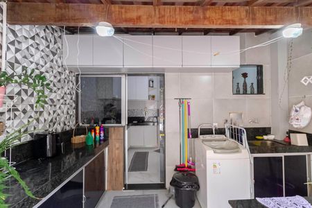 Casa de condomínio à venda com 85m², 2 quartos e 1 vaga Casa de condomínio à venda com 85m², 2 quartos e 1 vagaÁrea de serviço