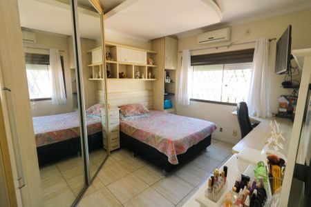 Casa à venda com 308m², 3 quartos e 4 vagas Casa à venda com 308m², 3 quartos e 4 vagasSuíte 3