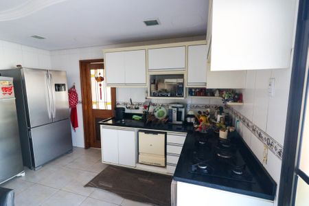 Casa à venda com 308m², 3 quartos e 4 vagas Casa à venda com 308m², 3 quartos e 4 vagasCozinha