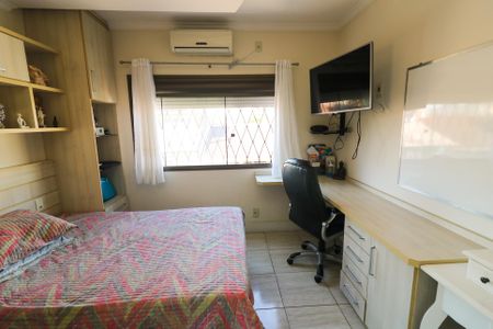 Casa à venda com 308m², 3 quartos e 4 vagas Casa à venda com 308m², 3 quartos e 4 vagasSuíte 3