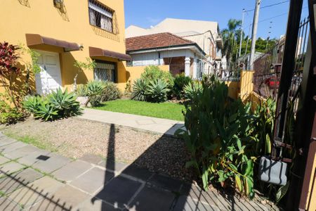 Casa à venda com 308m², 3 quartos e 4 vagas Casa à venda com 308m², 3 quartos e 4 vagasJardim