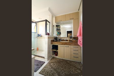 Casa à venda com 308m², 3 quartos e 4 vagas Casa à venda com 308m², 3 quartos e 4 vagasBanheiro da Suíte 1