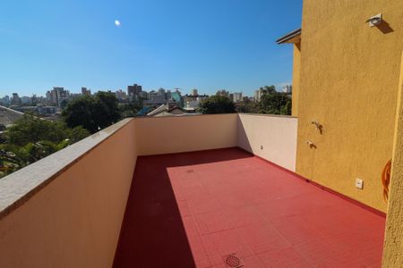 Casa à venda com 308m², 3 quartos e 4 vagas Casa à venda com 308m², 3 quartos e 4 vagasTerraço