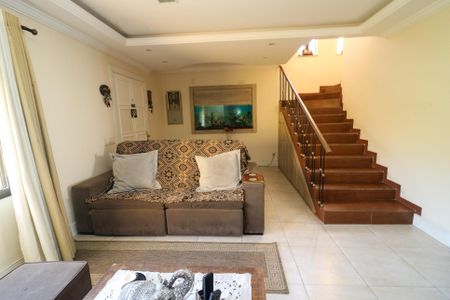 Casa à venda com 308m², 3 quartos e 4 vagas Casa à venda com 308m², 3 quartos e 4 vagasSala