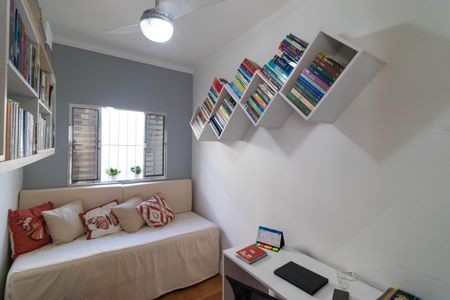 Casa à venda com 179m², 3 quartos e 4 vagasEscritório