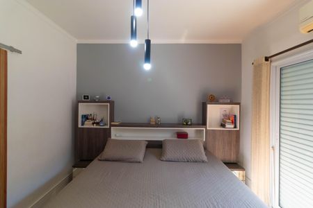 Casa à venda com 179m², 3 quartos e 4 vagasSuíte