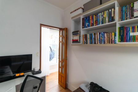 Casa à venda com 179m², 3 quartos e 4 vagasEscritório