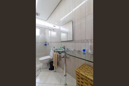 Casa à venda com 179m², 3 quartos e 4 vagasBanheiro 01