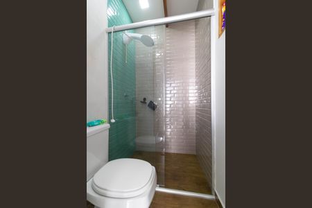 Casa à venda com 179m², 3 quartos e 4 vagasBanheiro 02