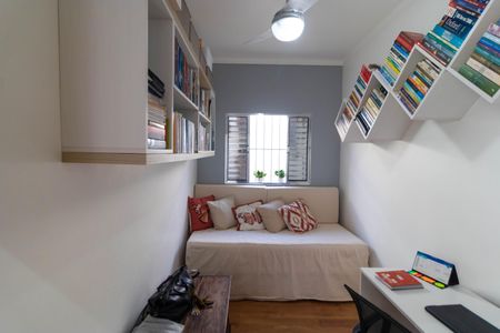 Casa à venda com 179m², 3 quartos e 4 vagasEscritório