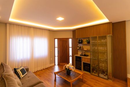 Casa à venda com 179m², 3 quartos e 4 vagasSala