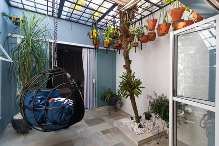 Casa à venda com 179m², 3 quartos e 4 vagasÁrea de luz