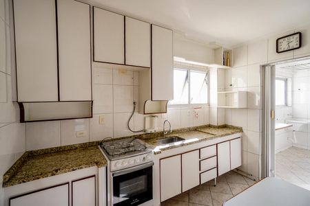 Apartamento à venda com 82m², 3 quartos e 2 vagasCozinha