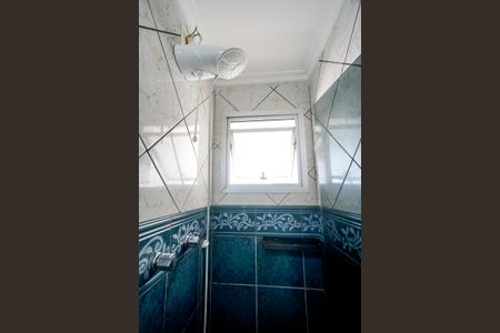 Apartamento à venda com 82m², 3 quartos e 2 vagasChuveiro