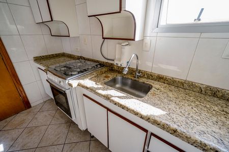 Apartamento à venda com 82m², 3 quartos e 2 vagasPia