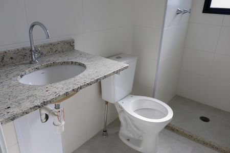 Apartamento à venda com 66m², 3 quartos e 2 vagasBanheiro da Suíte 3