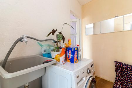 Casa à venda com 182m², 3 quartos e 2 vagasÁrea de Serviço