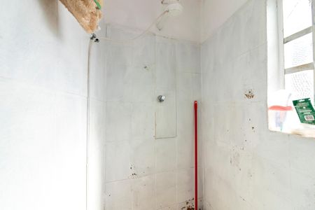 Casa à venda com 182m², 3 quartos e 2 vagasBanheiro