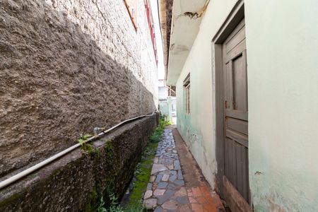 Casa à venda com 182m², 3 quartos e 2 vagasCorredor Lateral