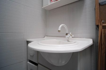 Casa à venda com 156m², 2 quartos e 2 vagasBanheiro Social