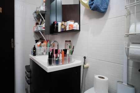 Casa à venda com 156m², 2 quartos e 2 vagasBanheiro Suíte