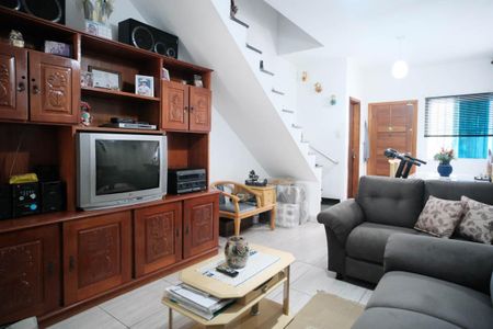 Casa à venda com 156m², 2 quartos e 2 vagasSala