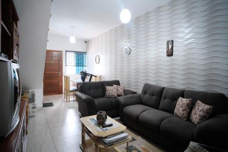 Casa à venda com 156m², 2 quartos e 2 vagasSala